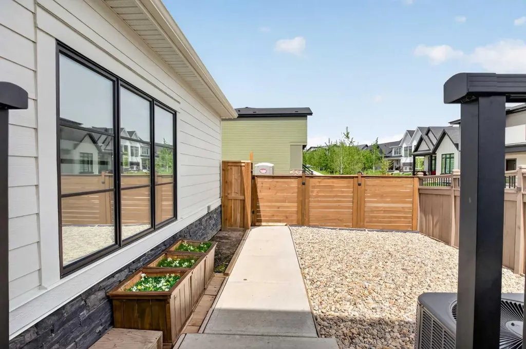 235 Treeline View SW Calgary AB T2Y0W6