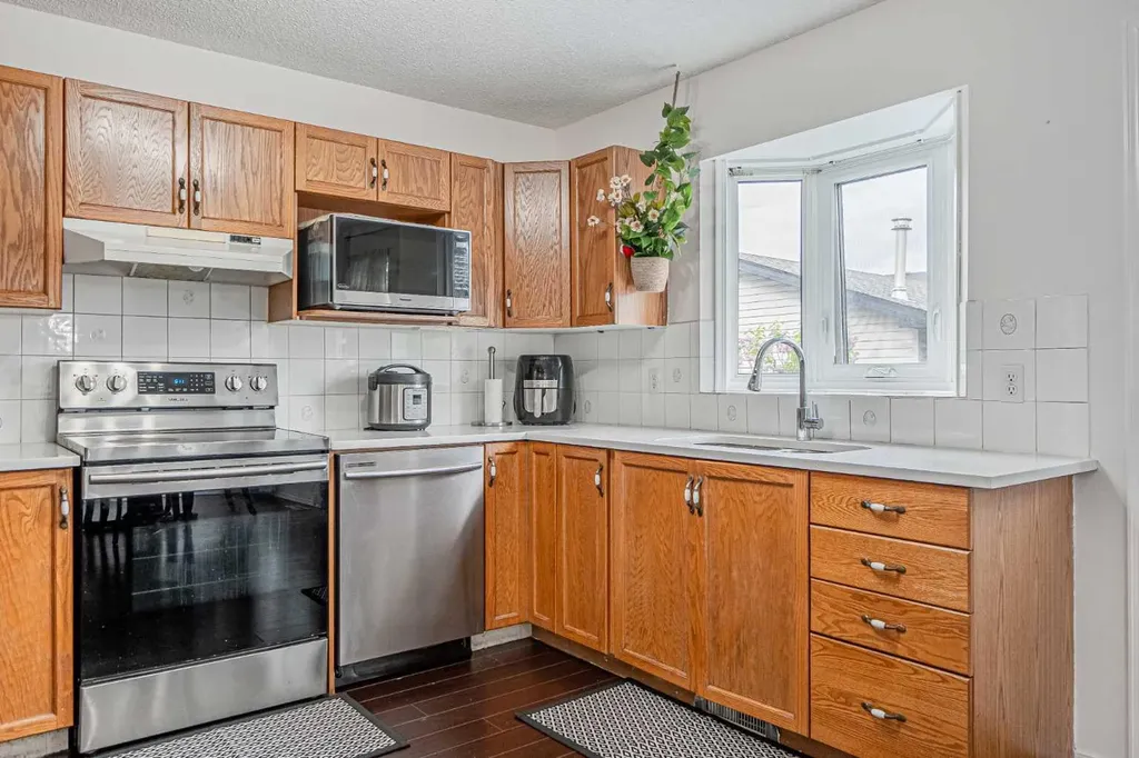 66 Martin Crossing Close NE Calgary AB T3J 3S2