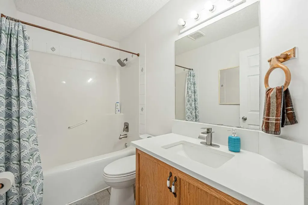 66 Martin Crossing Close NE Calgary AB T3J 3S2
