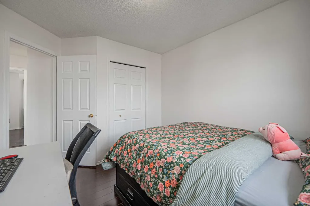 66 Martin Crossing Close NE Calgary AB T3J 3S2