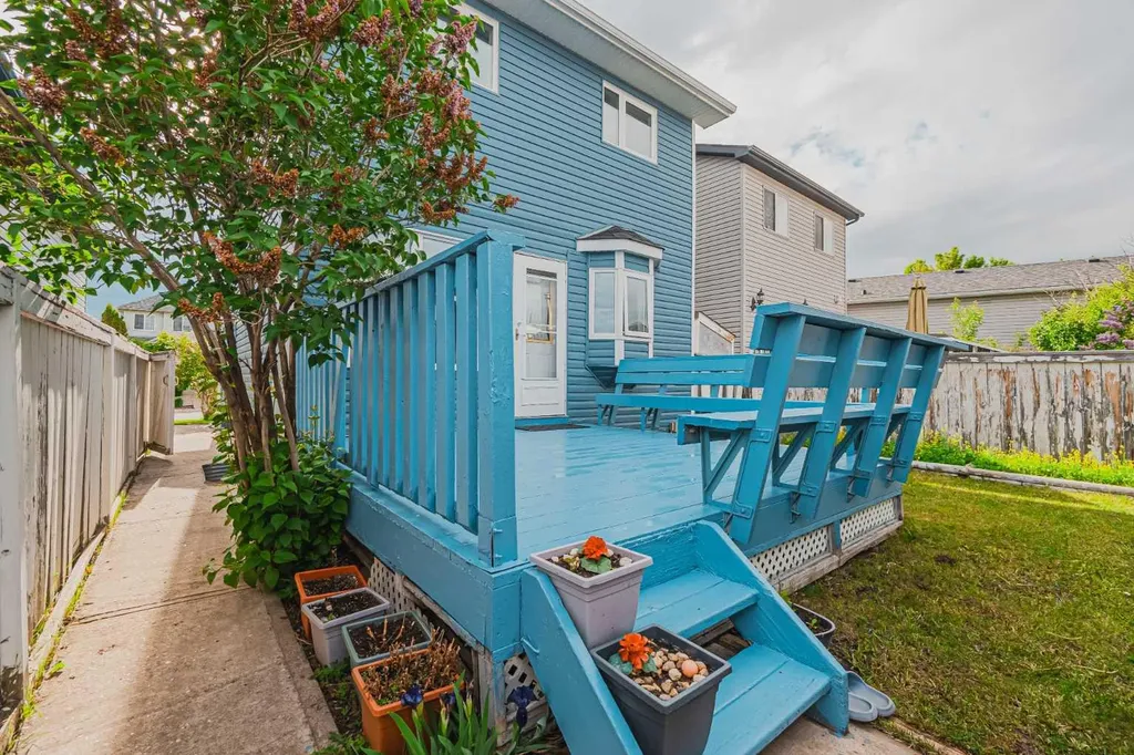 66 Martin Crossing Close NE Calgary AB T3J 3S2