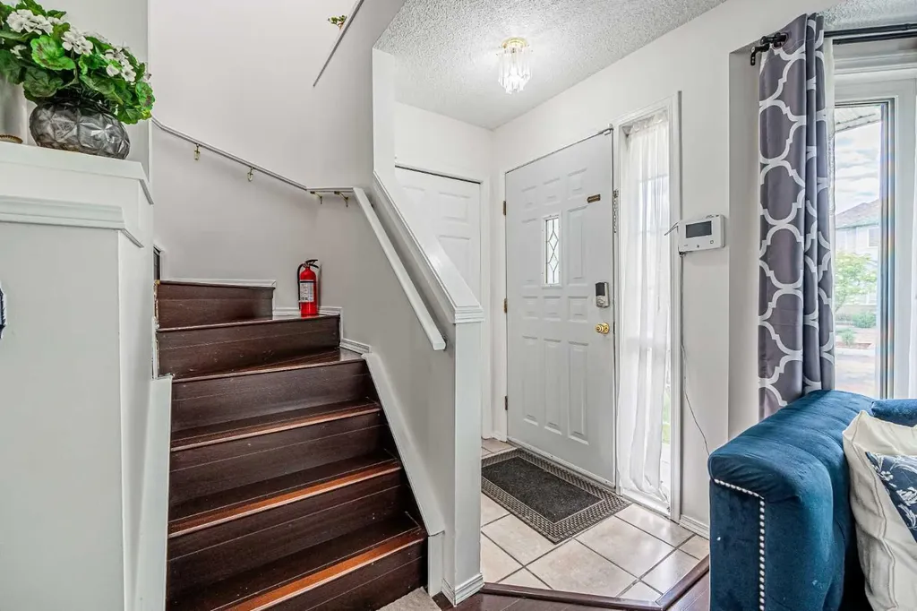 66 Martin Crossing Close NE Calgary AB T3J 3S2