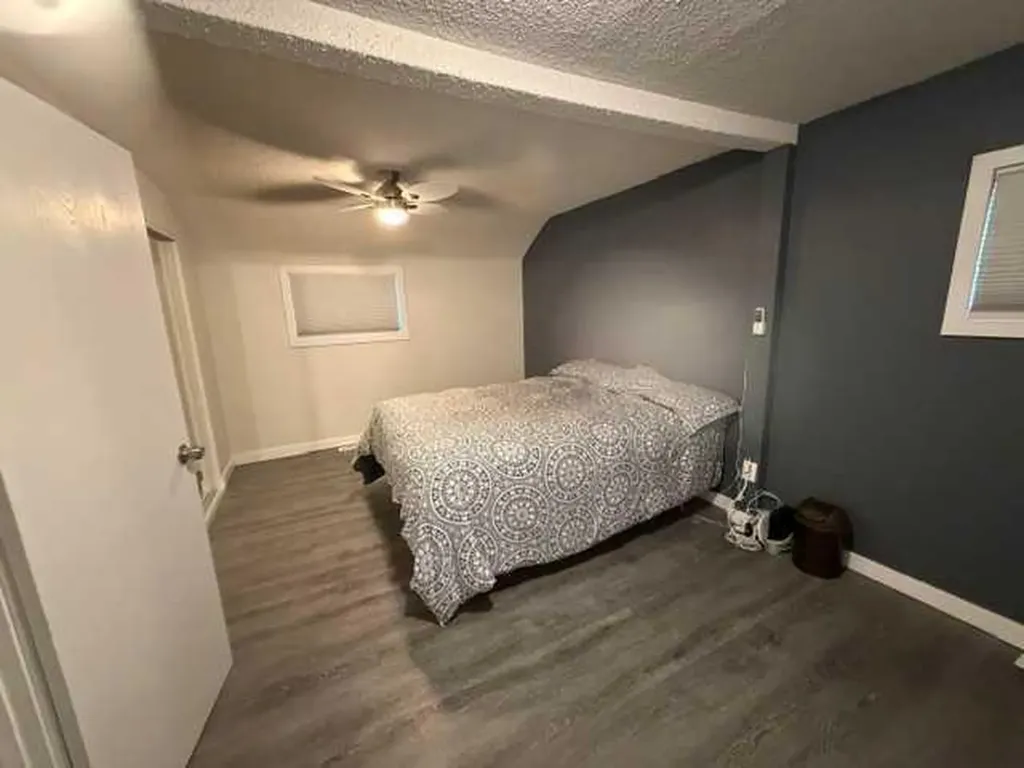 4816 53 Avenue Whitecourt AB T7S 1A2