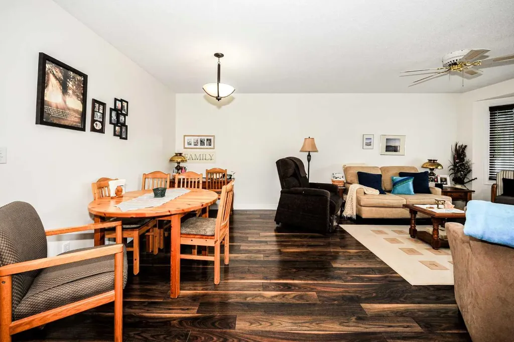 3904 56a Street Camrose AB T4V 4L1