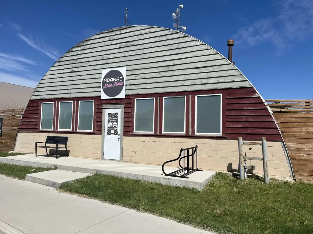 512 Centre Street SE High River AB T1V 1G1