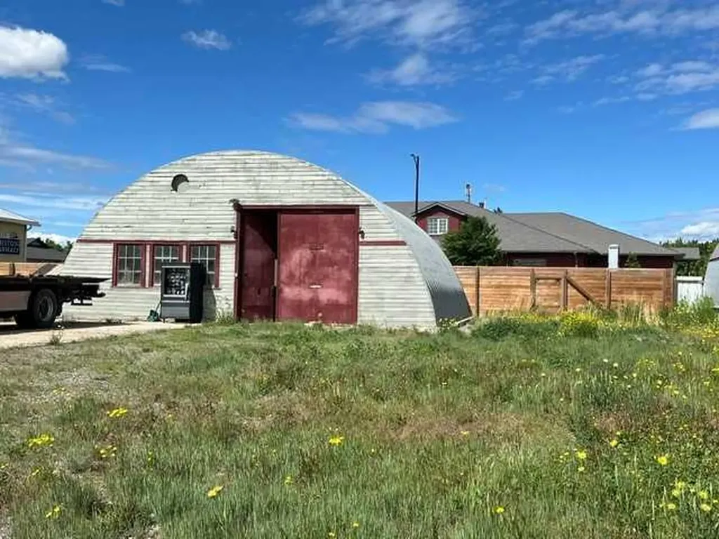 512 Centre Street SE High River AB T1V 1G1
