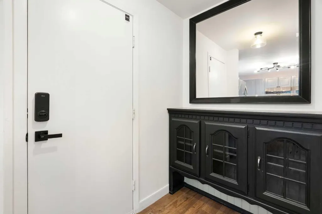 191 Woodmont Terrace SW Calgary AB T2W3K3