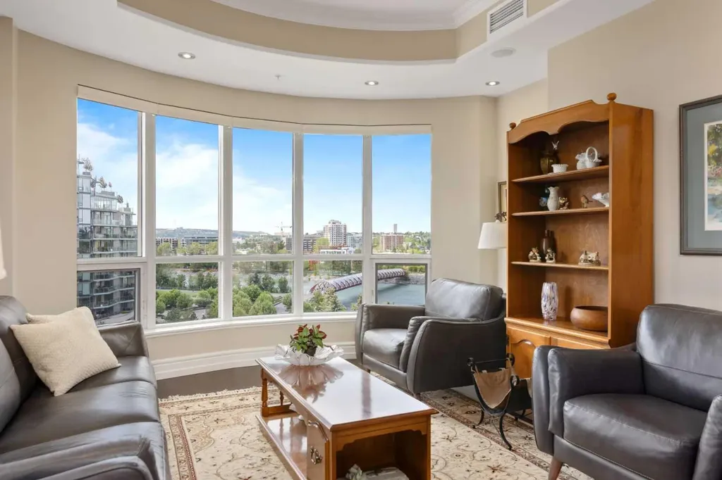 690 Princeton Way SW Calgary AB T2P 5J9