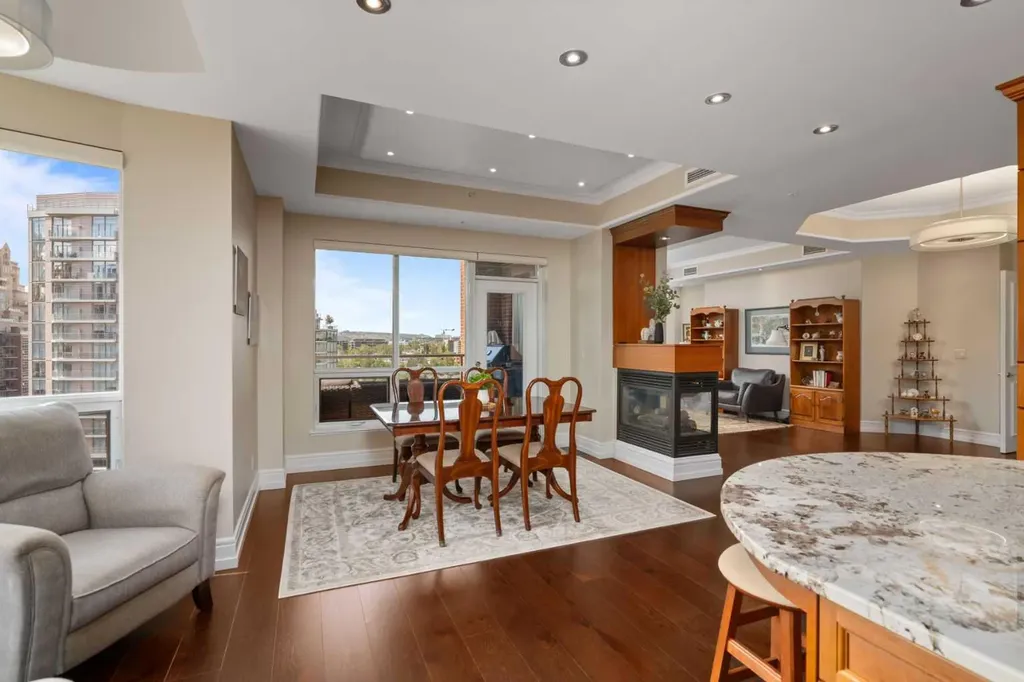 690 Princeton Way SW Calgary AB T2P 5J9