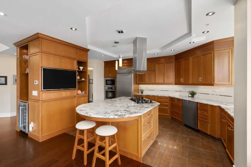 690 Princeton Way SW Calgary AB T2P 5J9