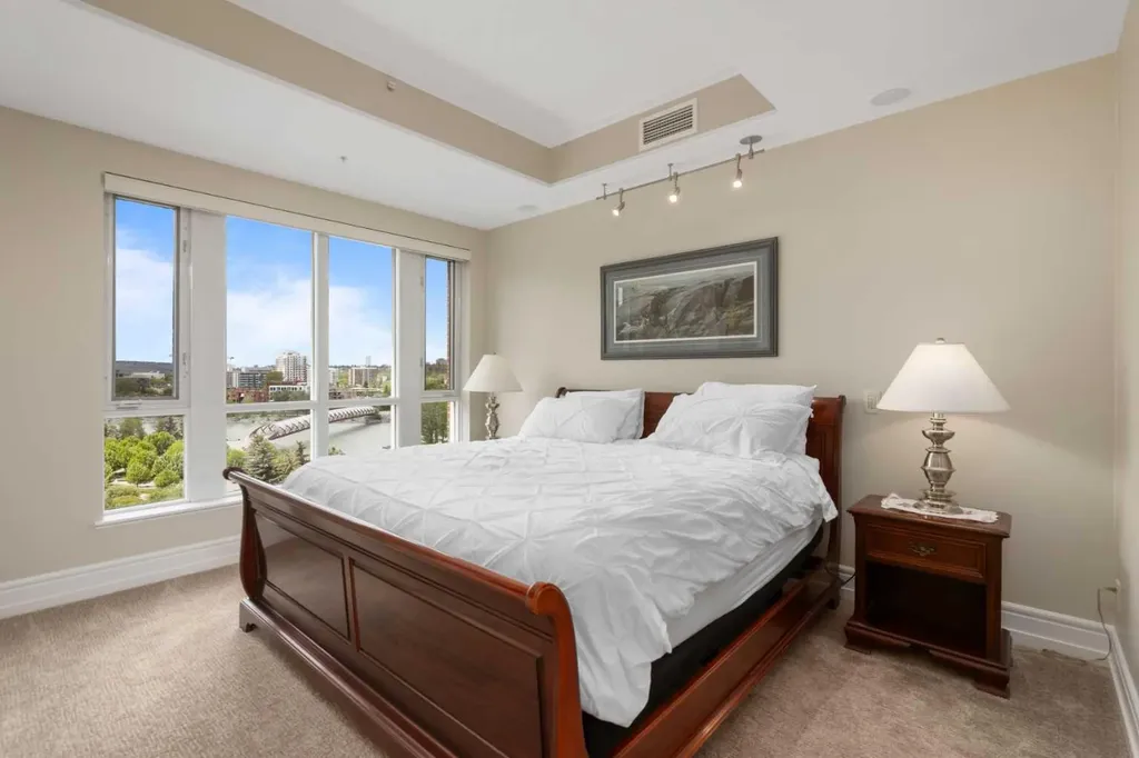 690 Princeton Way SW Calgary AB T2P 5J9