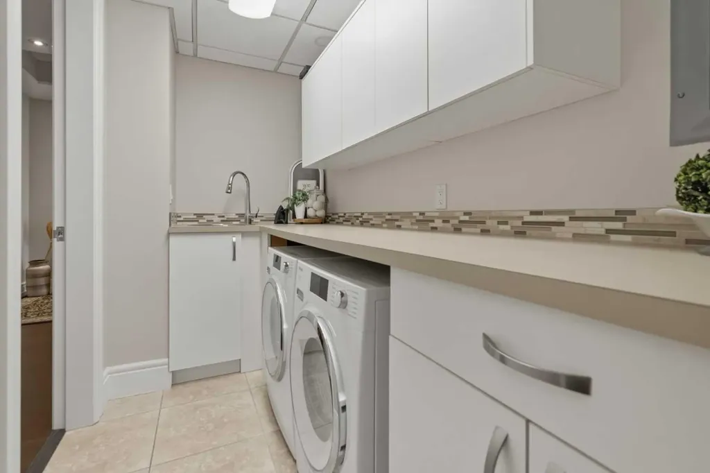 690 Princeton Way SW Calgary AB T2P 5J9