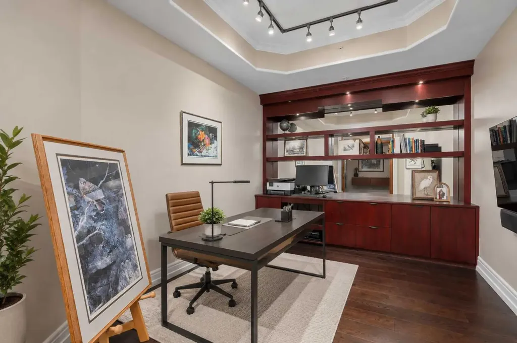 690 Princeton Way SW Calgary AB T2P 5J9