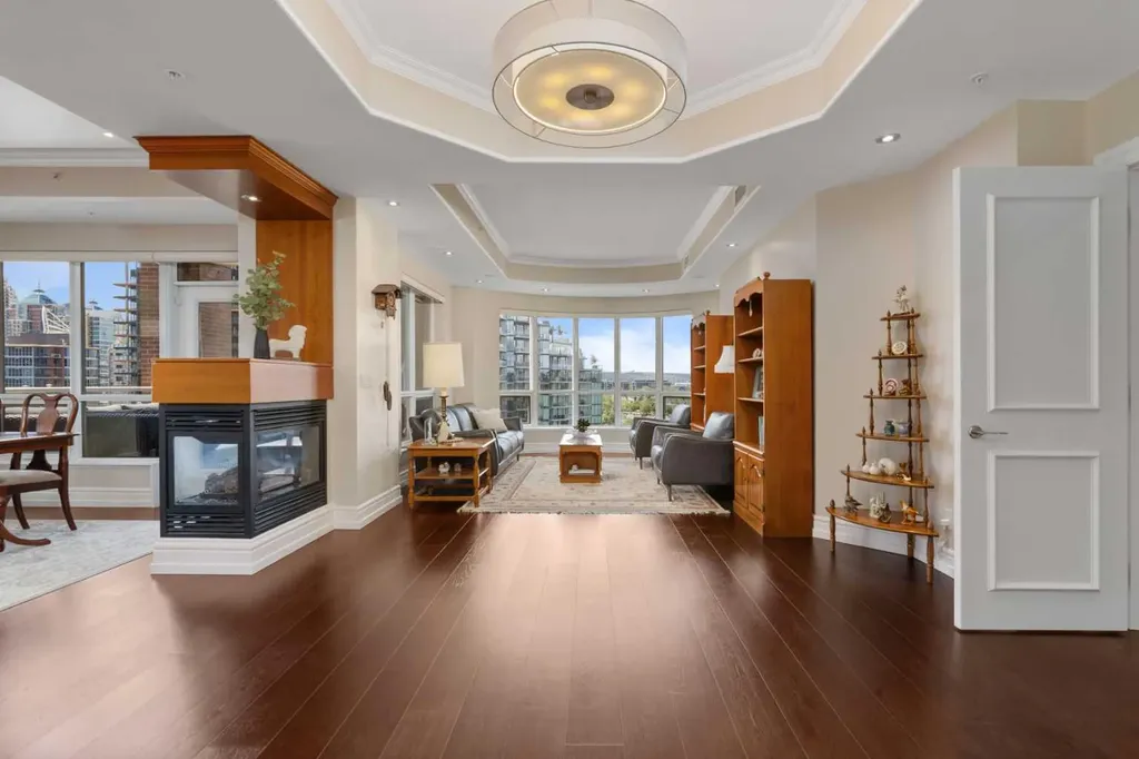 690 Princeton Way SW Calgary AB T2P 5J9