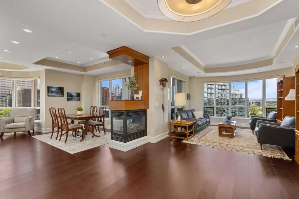 690 Princeton Way SW Calgary AB T2P 5J9