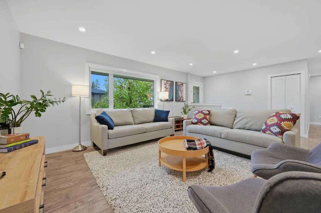 2408 Richmond Road SW Calgary AB t2t 5e4