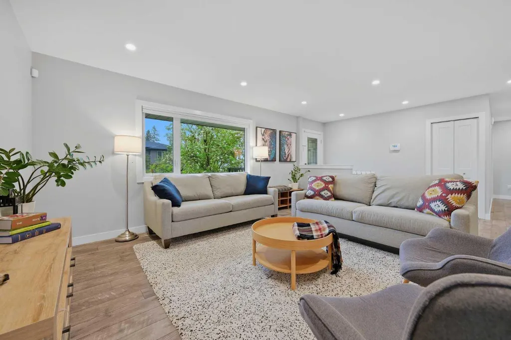 2408 Richmond Road SW Calgary AB t2t 5e4