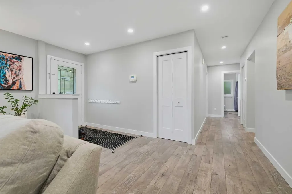 2408 Richmond Road SW Calgary AB t2t 5e4