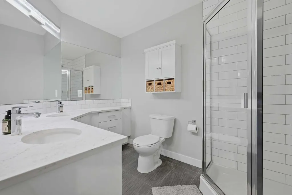 2408 Richmond Road SW Calgary AB t2t 5e4