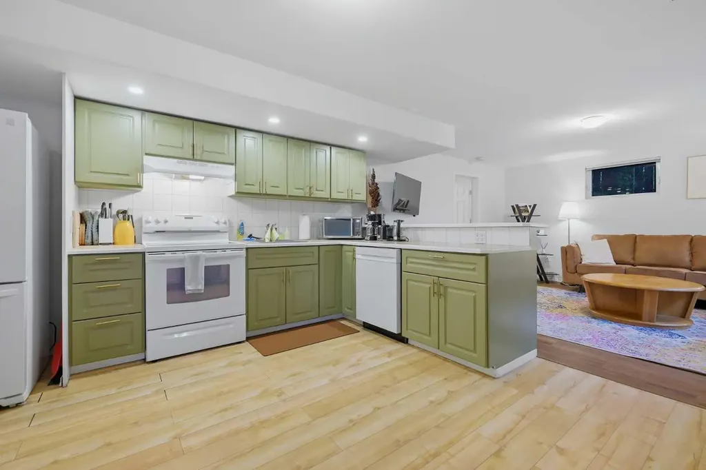 2408 Richmond Road SW Calgary AB t2t 5e4