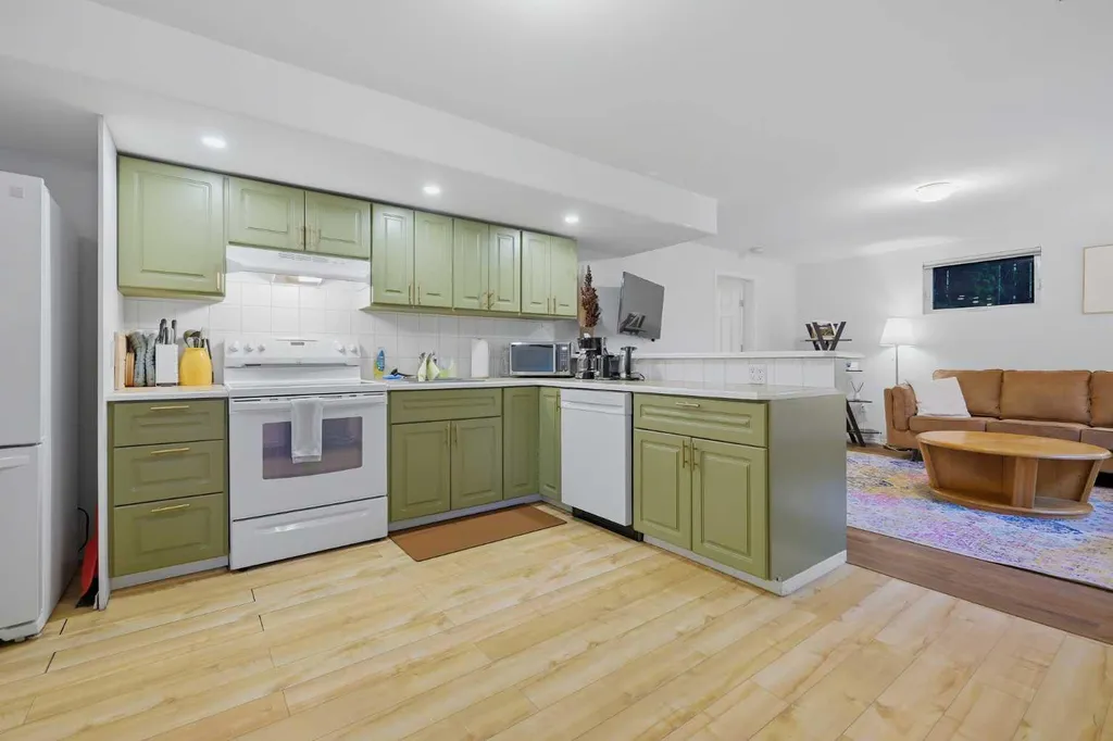 2408 Richmond Road SW Calgary AB t2t 5e4