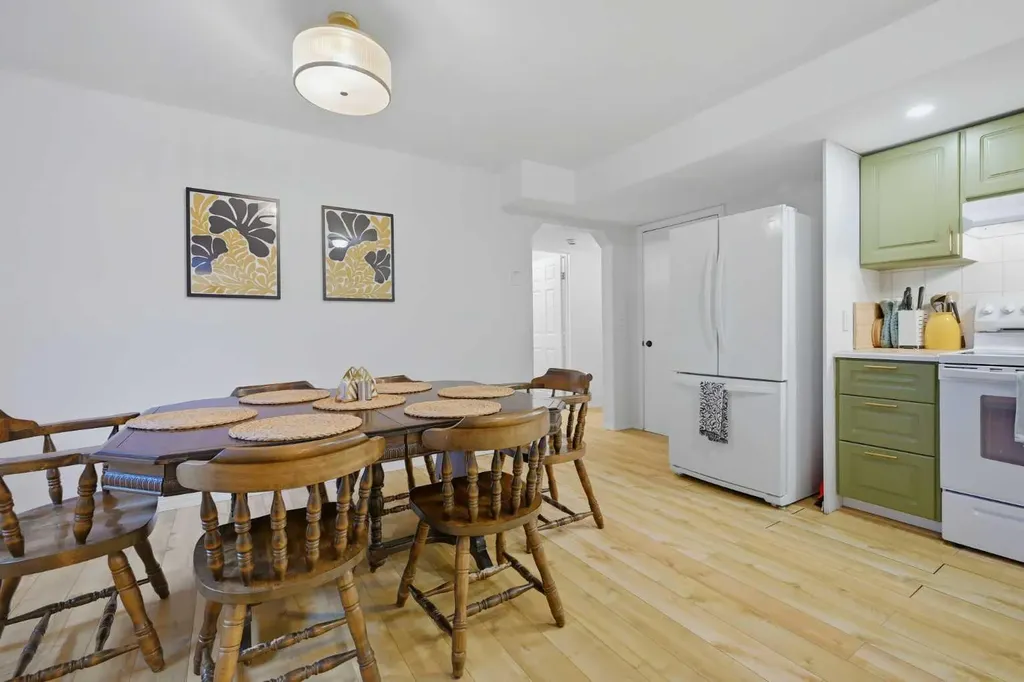 2408 Richmond Road SW Calgary AB t2t 5e4