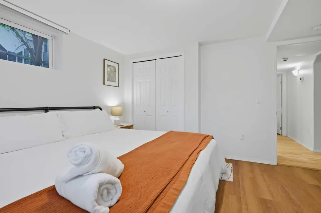 2408 Richmond Road SW Calgary AB t2t 5e4