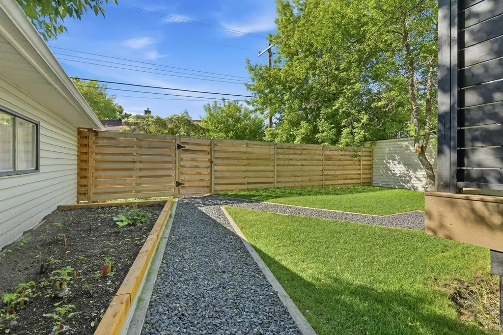 2408 Richmond Road SW Calgary AB t2t 5e4