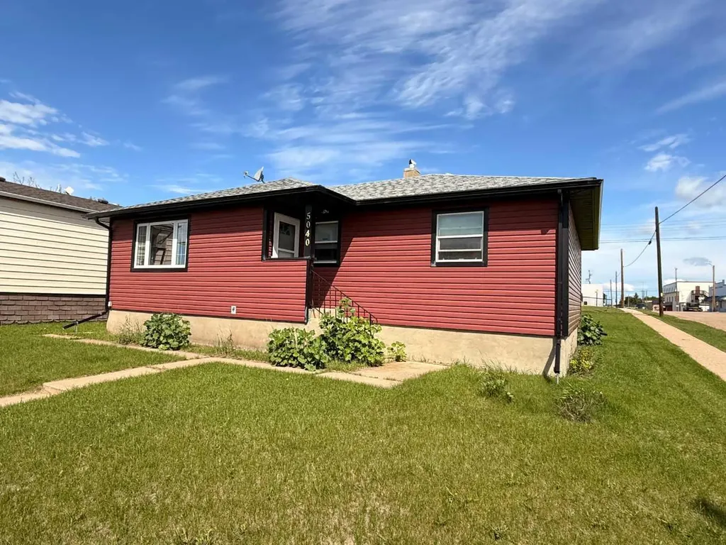 5040 48th Street Hardisty AB T0B 0V0