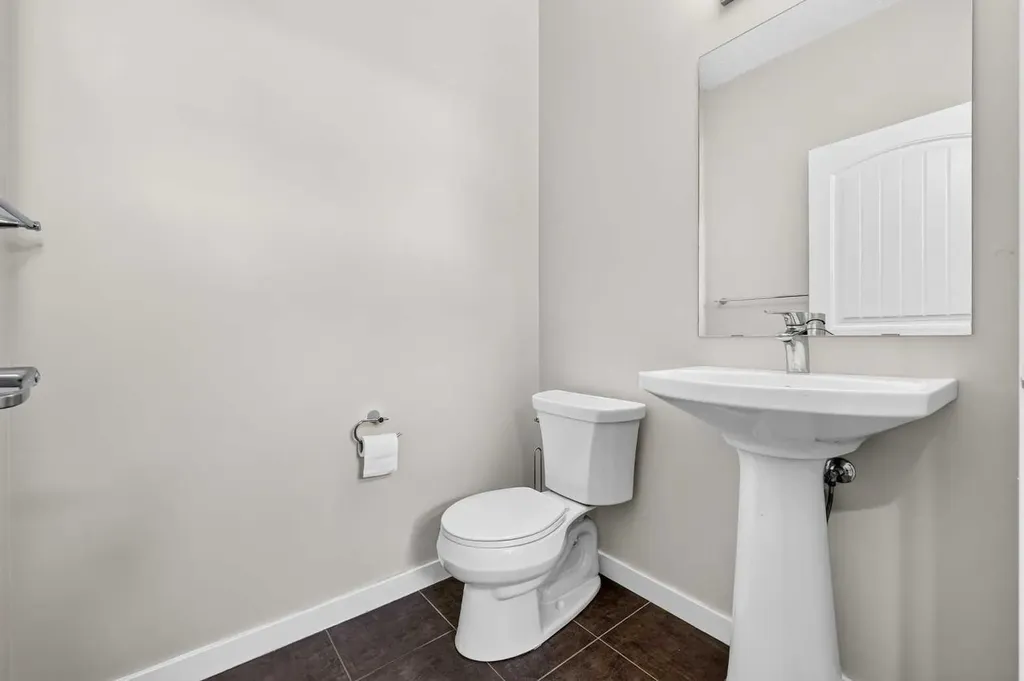 27 Red Embers Lane NE Calgary AB T3N 0R2