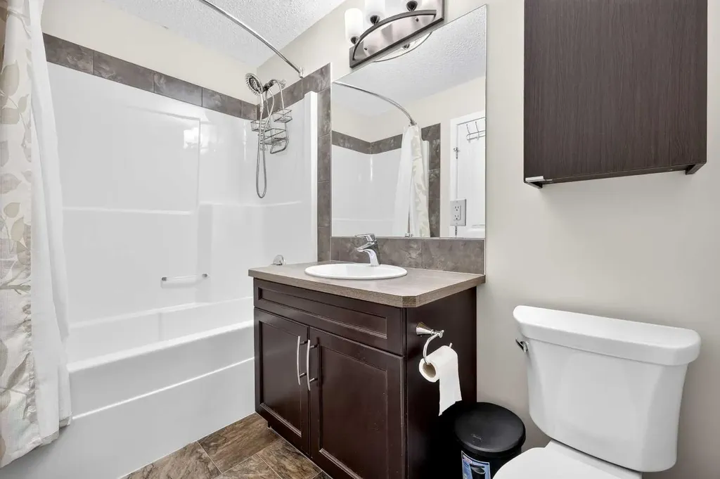 27 Red Embers Lane NE Calgary AB T3N 0R2