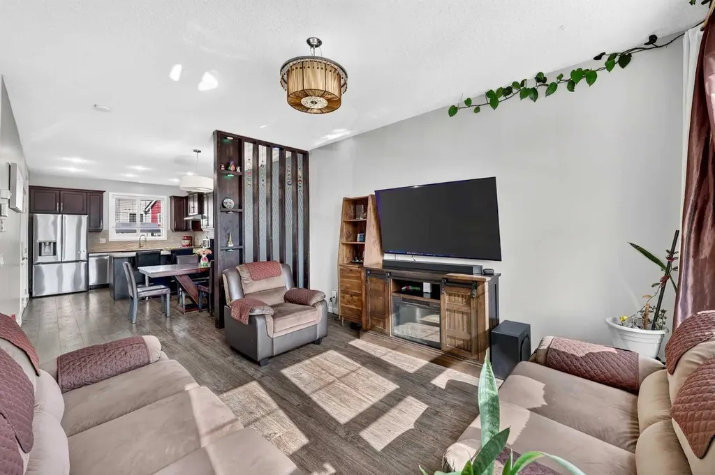 27 Red Embers Lane NE Calgary AB T3N 0R2