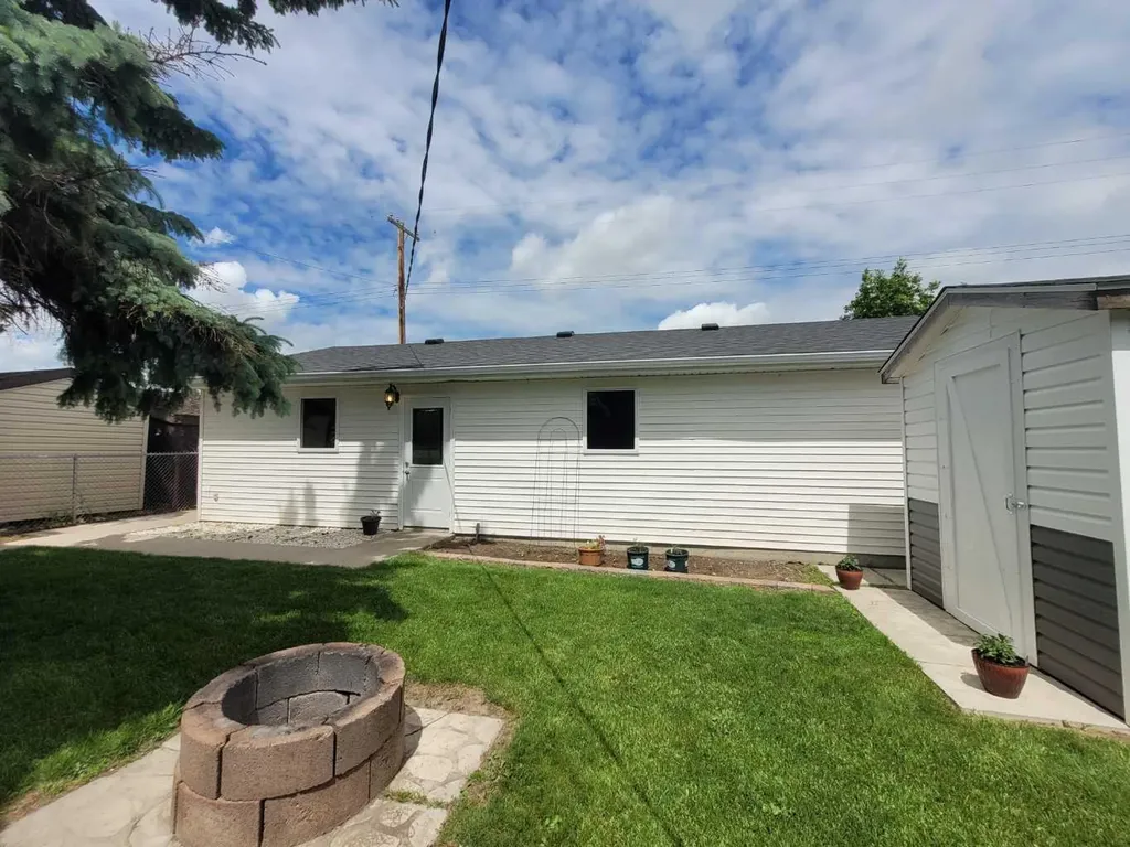 616 3rd Avenue N Vauxhall AB T0K2K0