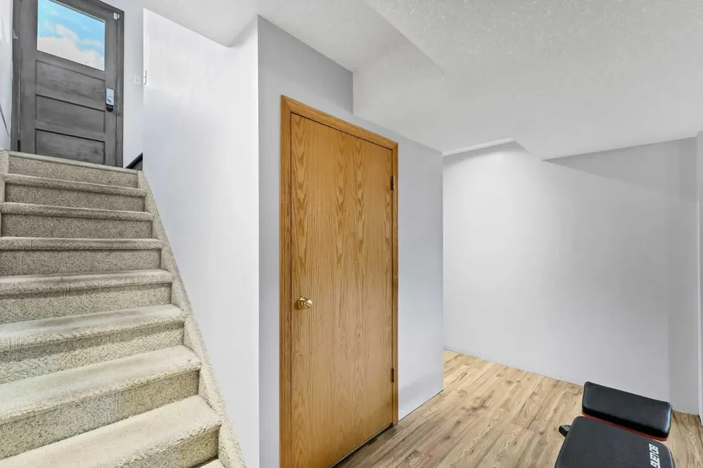 530 7 Street SE Medicine Hat AB T1A1K3