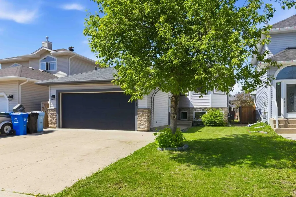 181 Coyote Crescent Fort Mcmurray AB T9K 0C7
