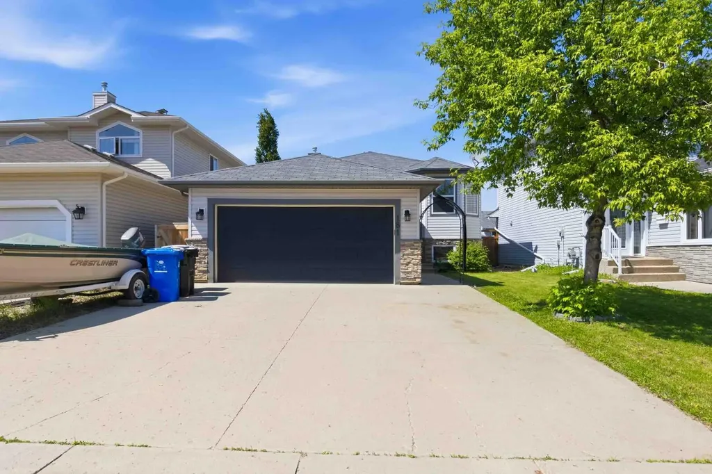 181 Coyote Crescent Fort Mcmurray AB T9K 0C7