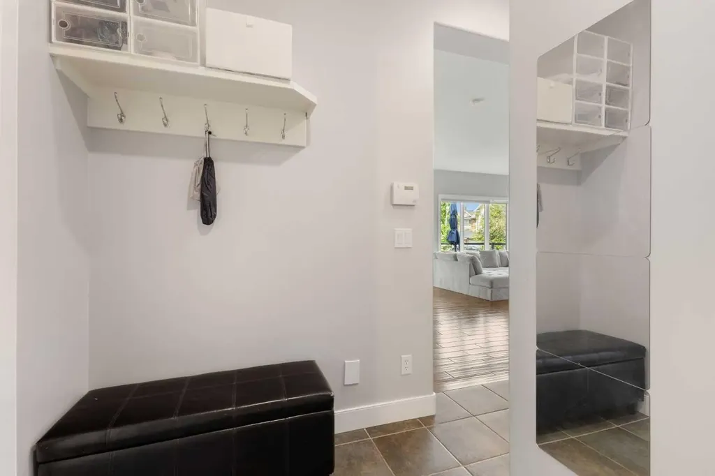 23 Strathlea Crescent SW Calgary AB T3H 5A8