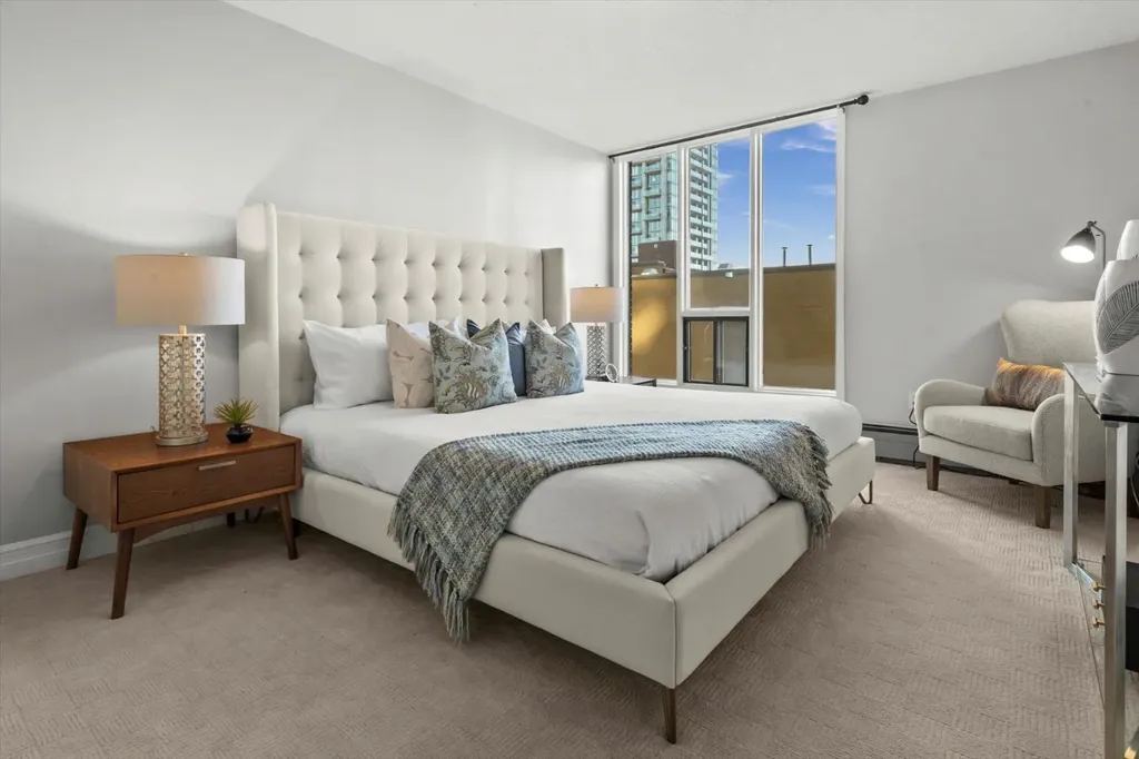 1001 14 Avenue SW Calgary AB T2R 1L2