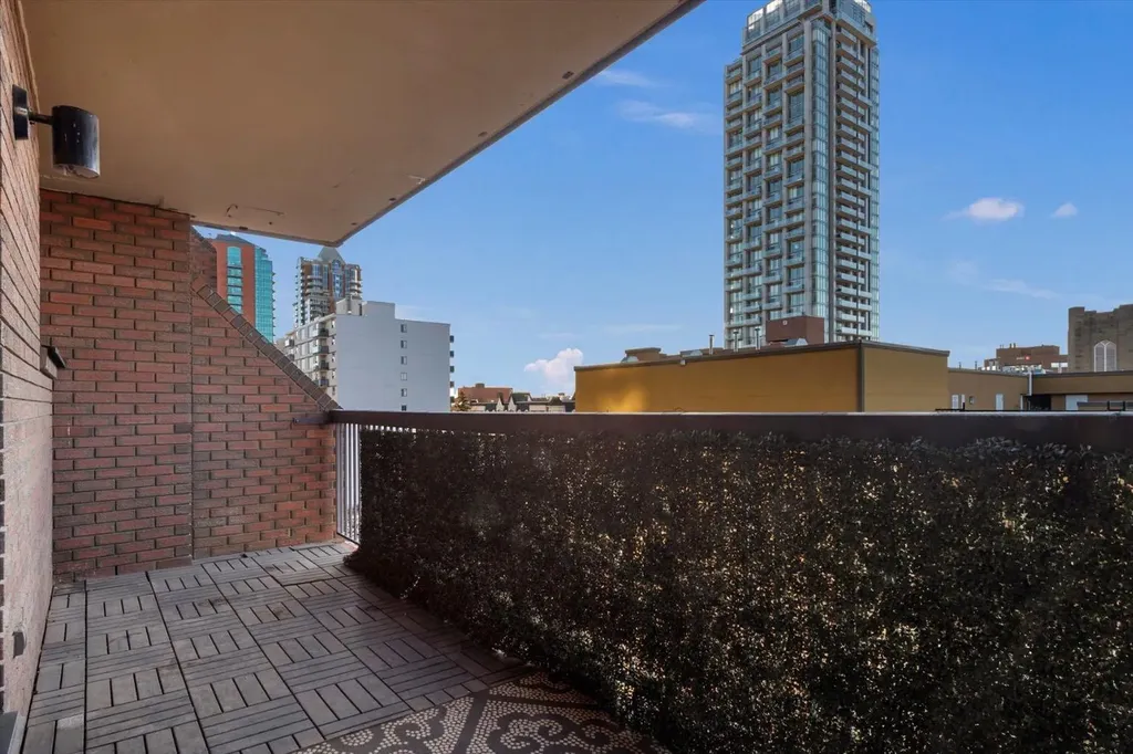 1001 14 Avenue SW Calgary AB T2R 1L2