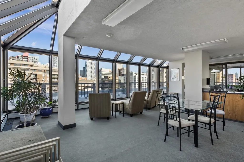1001 14 Avenue SW Calgary AB T2R 1L2