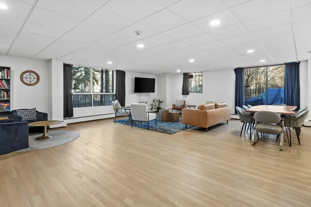 1001 14 Avenue SW Calgary AB T2R 1L2