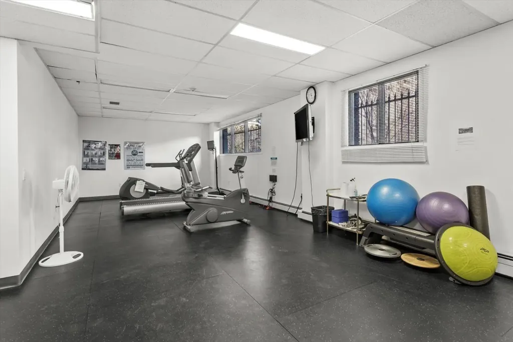 1001 14 Avenue SW Calgary AB T2R 1L2