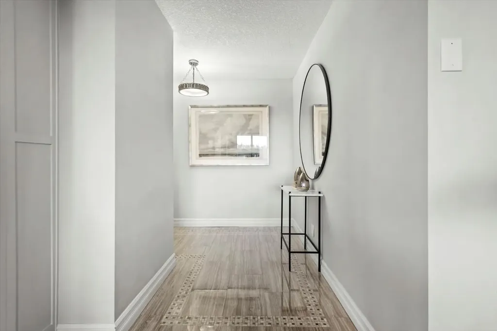 1001 14 Avenue SW Calgary AB T2R 1L2