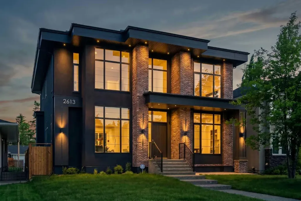 2613 6 Avenue NW Calgary AB T2N 0X8