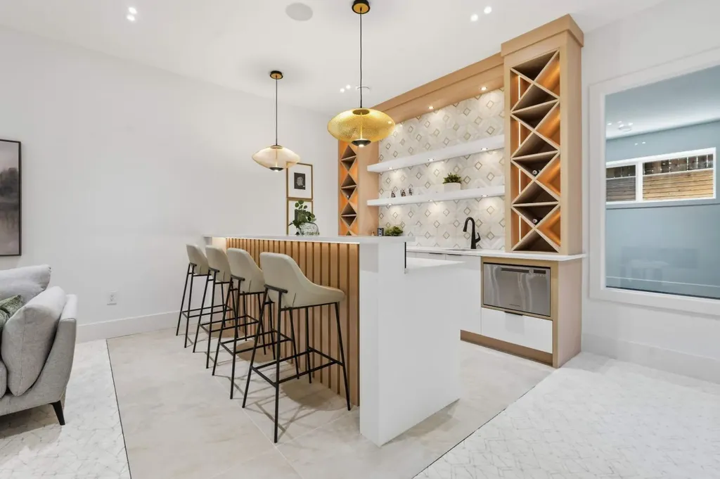 2613 6 Avenue NW Calgary AB T2N 0X8
