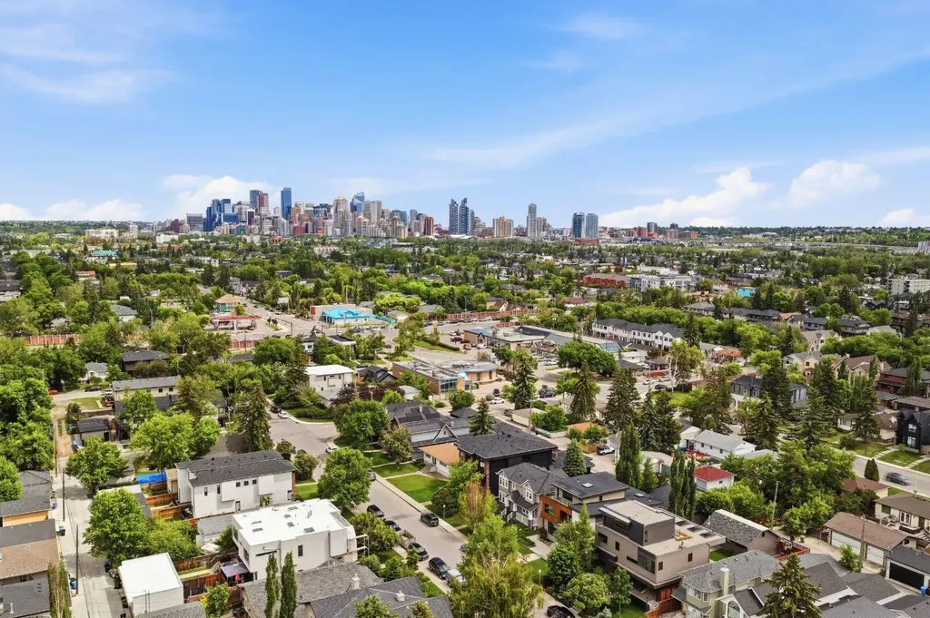 2613 6 Avenue NW Calgary AB T2N 0X8
