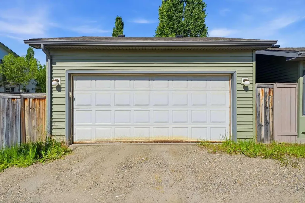 180 Eversyde Boulevard SW Calgary AB T2Y0B3