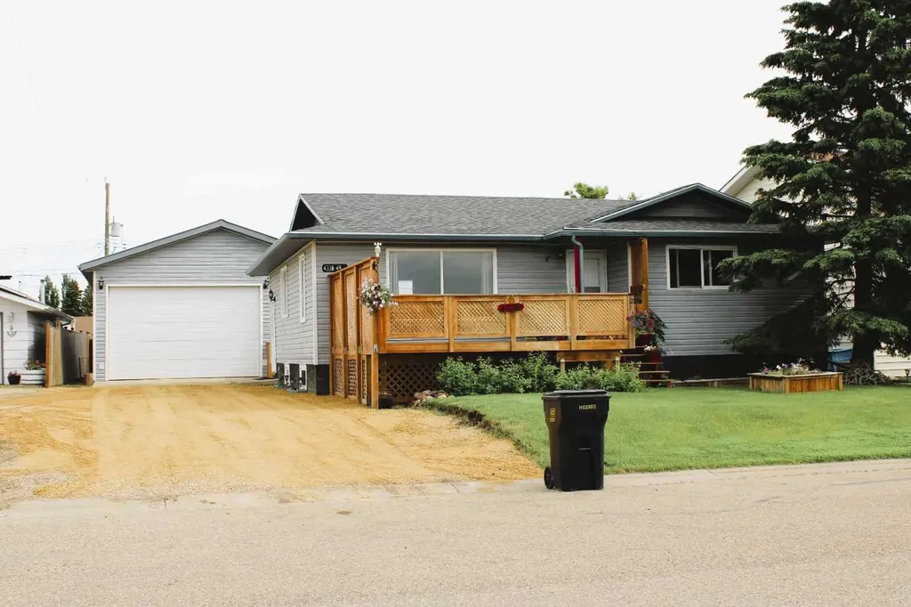 4330 49 Avenue Grimshaw AB T0H 1W0
