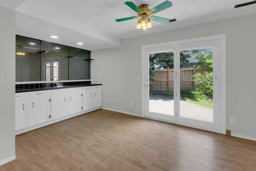 51 Ranchridge Drive NW Calgary AB T3G 1V9