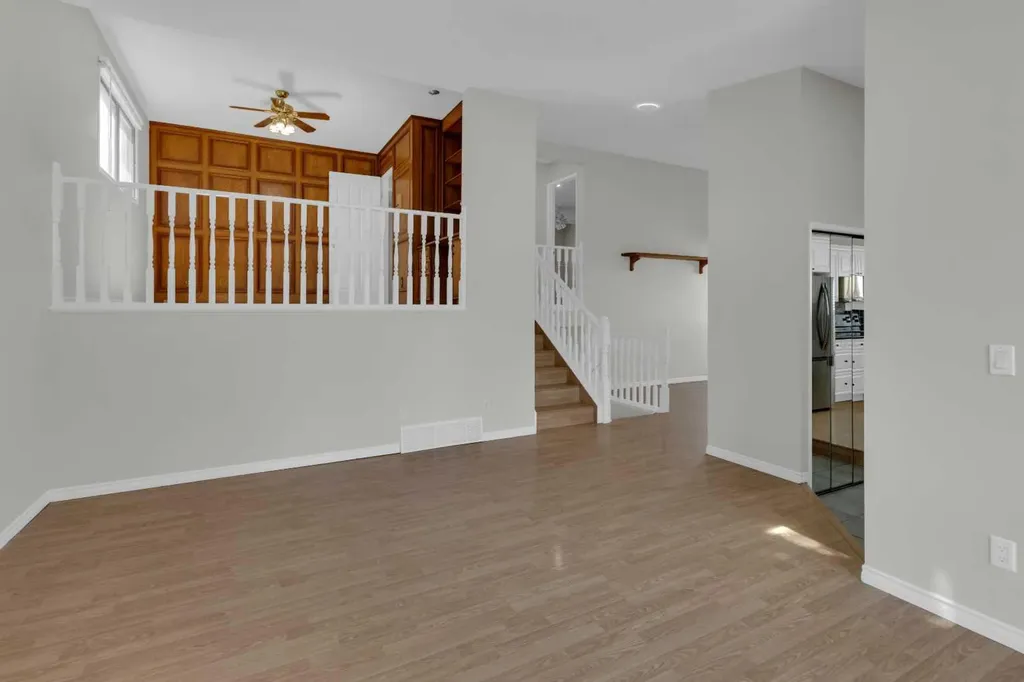 51 Ranchridge Drive NW Calgary AB T3G 1V9